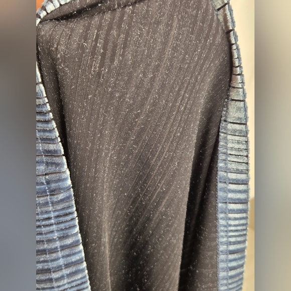 Tshirt Mens XL V-neck Velour Chic- Light Blue Ribbed - Picture 8 of 10